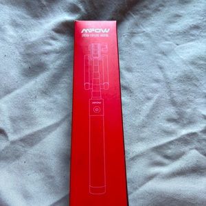 NWT selfie stick